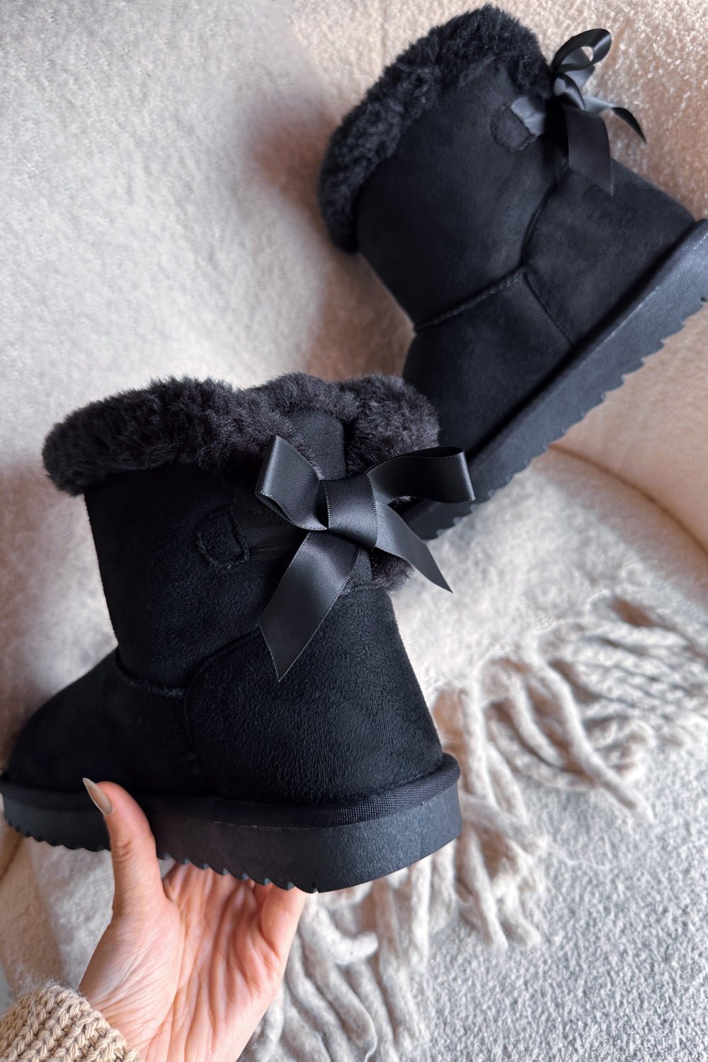 Faux Fur Lined Flat Ankle Boots - 2 colours - Boutique-tastic